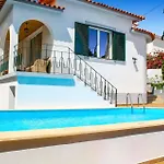 Casa Amelia Dio By Caniço